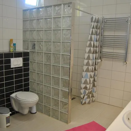 Gemuetliches Ferienhaus Mit Pool Szolosgyorok
